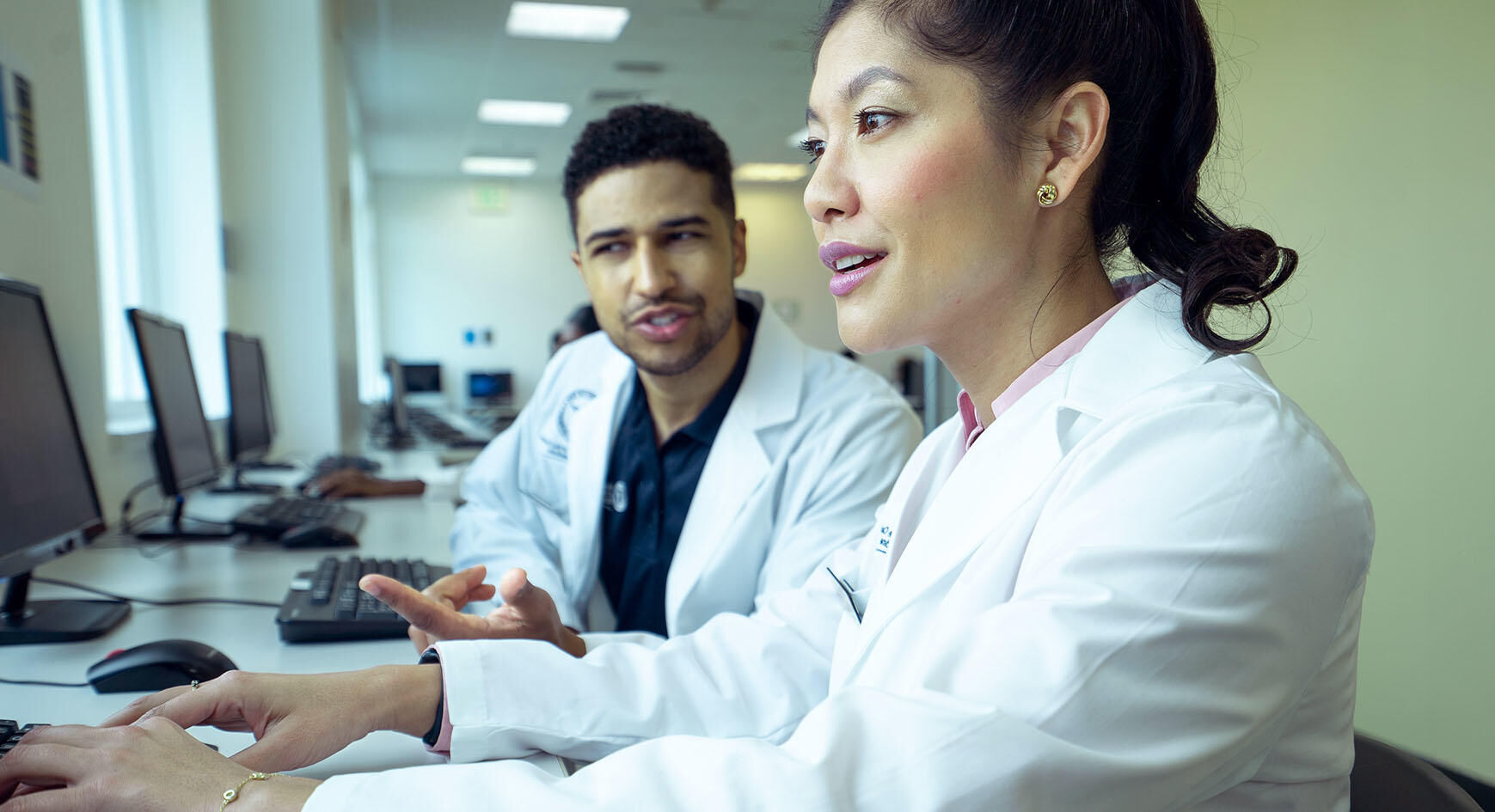 main banner lazyloaded